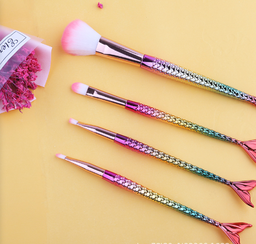 princesa  de nailon corrugado handgriff aus kunststoff pinceles de maquillaje juego de 4 piezas