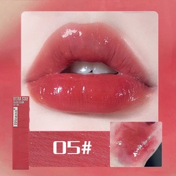 Tinta labial de color brillante. (#05)